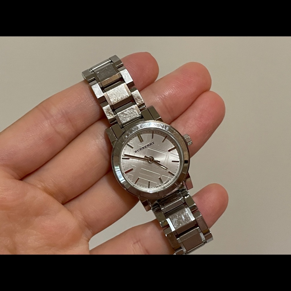 Burberry Silver Stainless Steel Ladies Watch 27mm